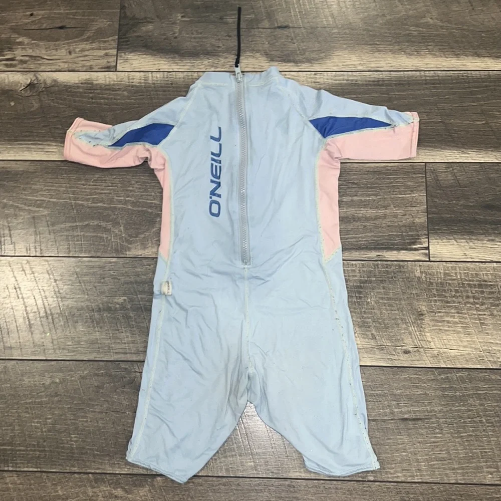 Authentic O’Neill little boys one piece lightweight rash guard swimsuit Sz 6